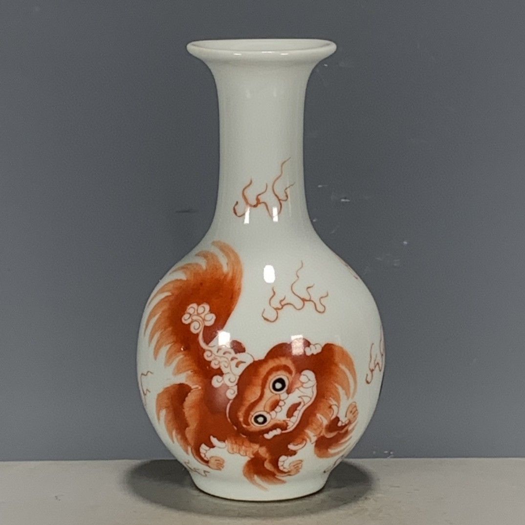Vintage Collectible Pottery - Винтажная китайская железно-красная фарфоровая ваза Wucai