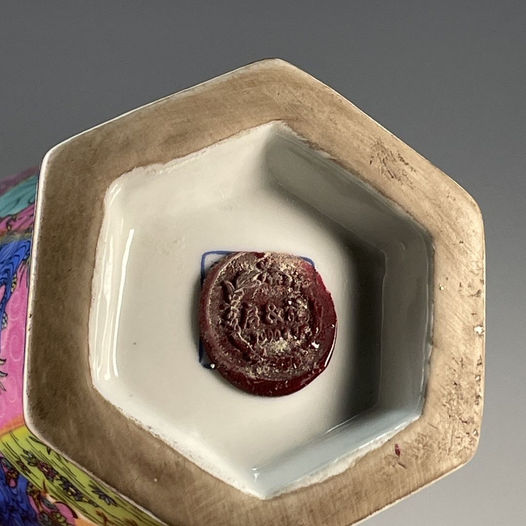 Шестиугольная фарфоровая ваза  – обзор и цена Vintage Collectible Pottery